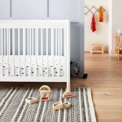 Dash Marks Crib Fitted Sheet - Cloud Island™ White/Gray