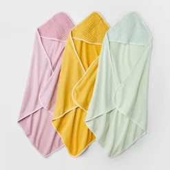 Baby Girls' 3pk Hooded Towel - Cloud Island™ -Cloud Island Shop GUEST c65421ec 0f16 41c5 b6da 5536c2fbcb45